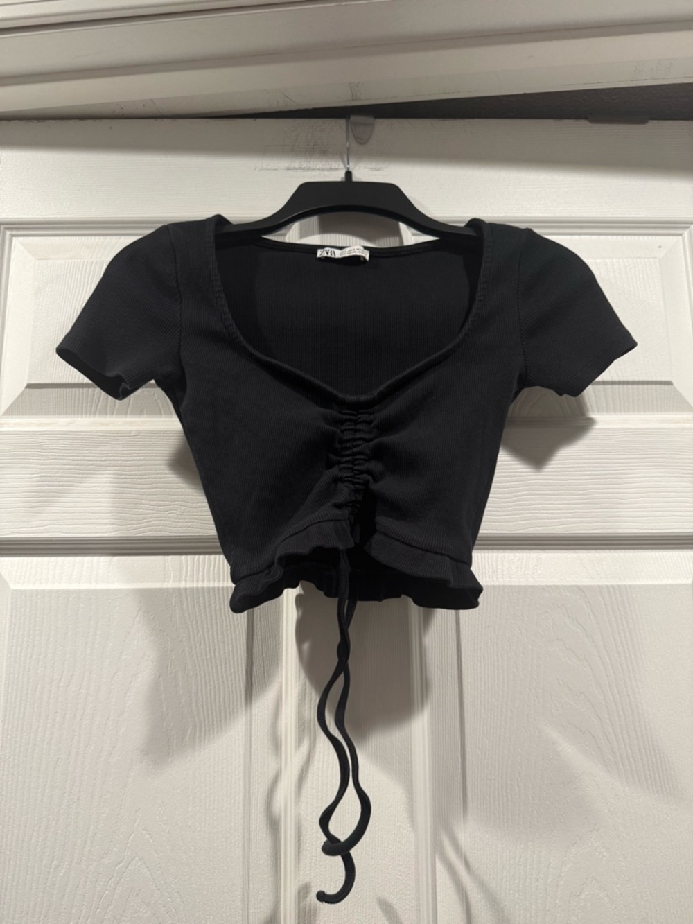 Zara Black Ruched Tie-Front Crop Top. Size Small